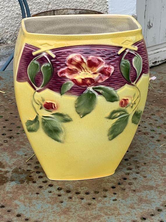 Vase in yellow enameled ceramic barbotine, pattern of pink hawthorn flowers, art deco, collector and numbered 613