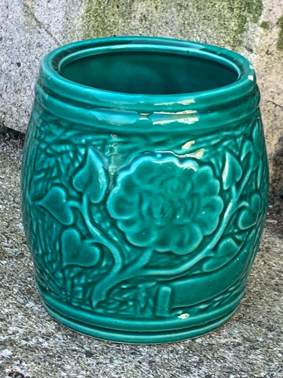 Barbotine pot, green glazed ceramic Noblaceram Limoges, foliage pattern, vintage