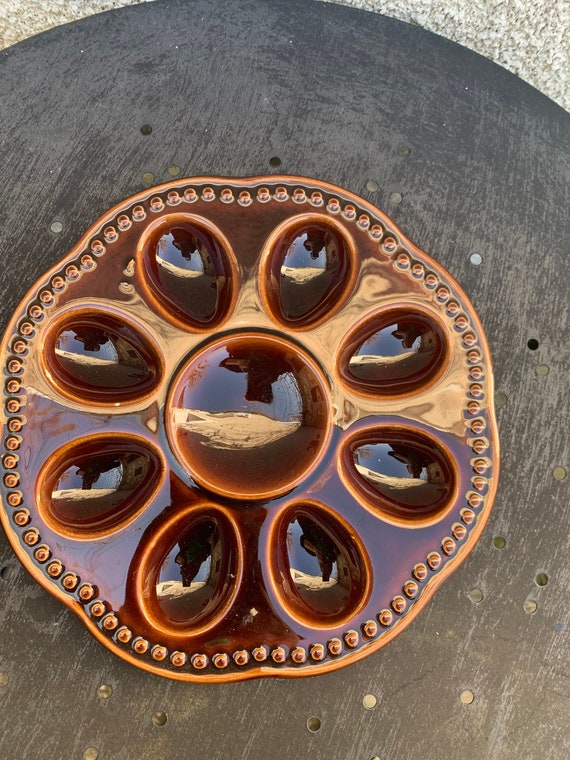 Flat plate, presentation plate, dish for 8 eggs in vintage brown enamelled ceramic barbotine, for your decorations, Easter tables