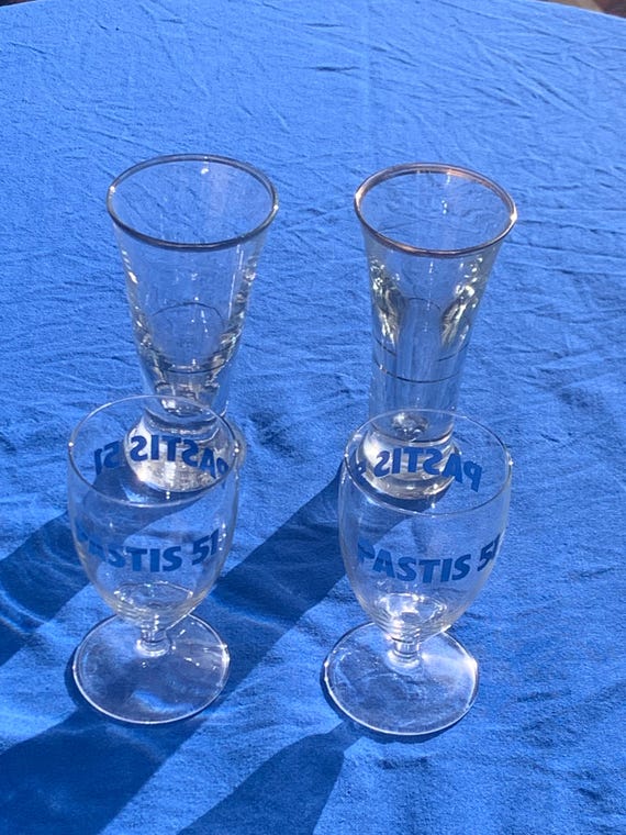 Set of 4 pastis glasses, two old and two advertising, transparent glass, vintage and collector