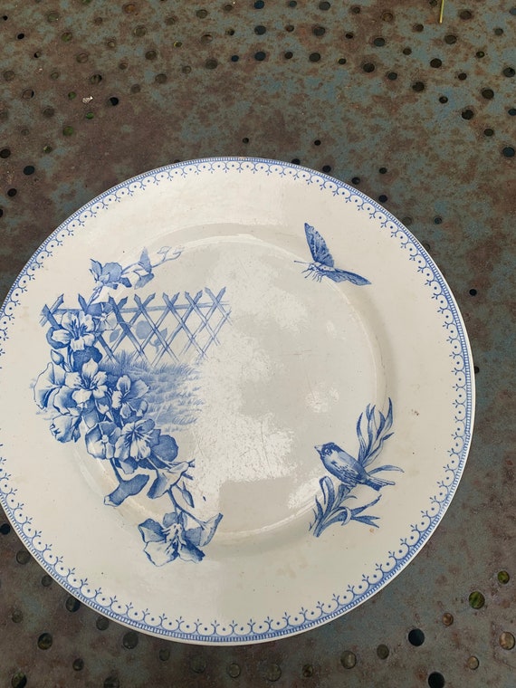 Collectible flat plate, iron earth, malaca, bird motif, butterfly and flowers, made in France, art deco