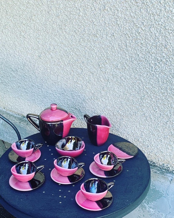 Coffee service, signed LUC VALLAURIS, two-tone pink and black ceramic, half-half, vintage 1950/60, design and collector