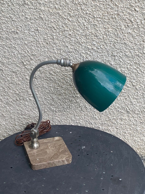 Charming desk lamp, articulated table lamp on beige marble base, metal and vintage green opaline globe 1940/50.