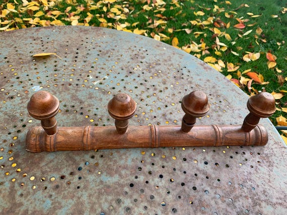 Coat rack in chiseled and varnished wood, bamboo imitation, 4 hooks