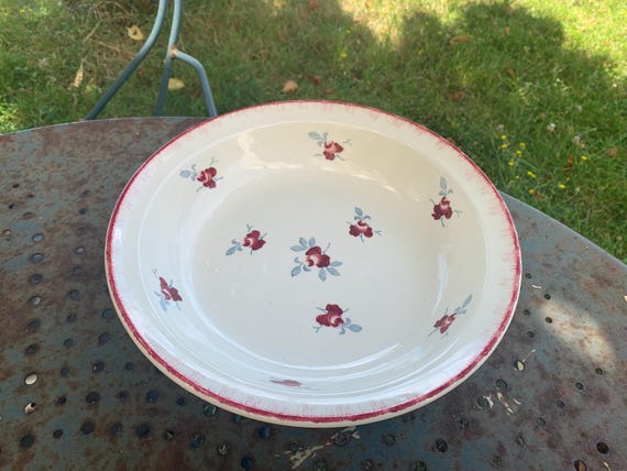 Hollow dish, Senlis model, KG luneville, France, patterns of burgundy roses and gray foliage, tableware, vintage and collector,
