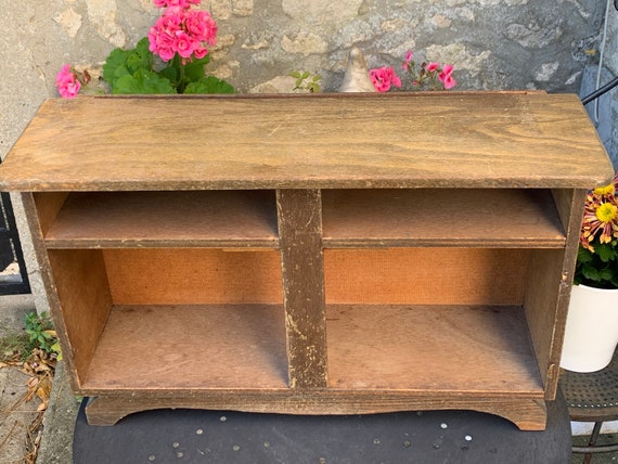 Sideboard for vintage dolls, without doors and with shelves, collector, varnished wood