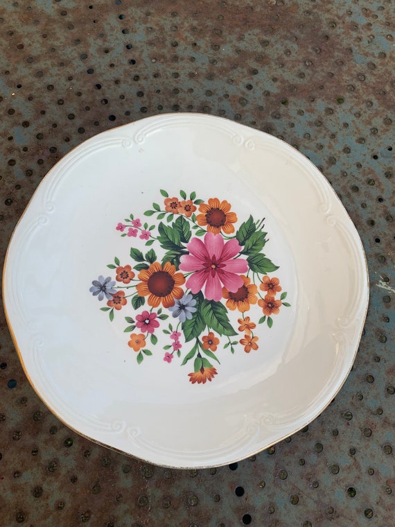 Earthenware cake dish, GIEN France, floral pattern, very colorful flowers, tableware, vintage 1960/70