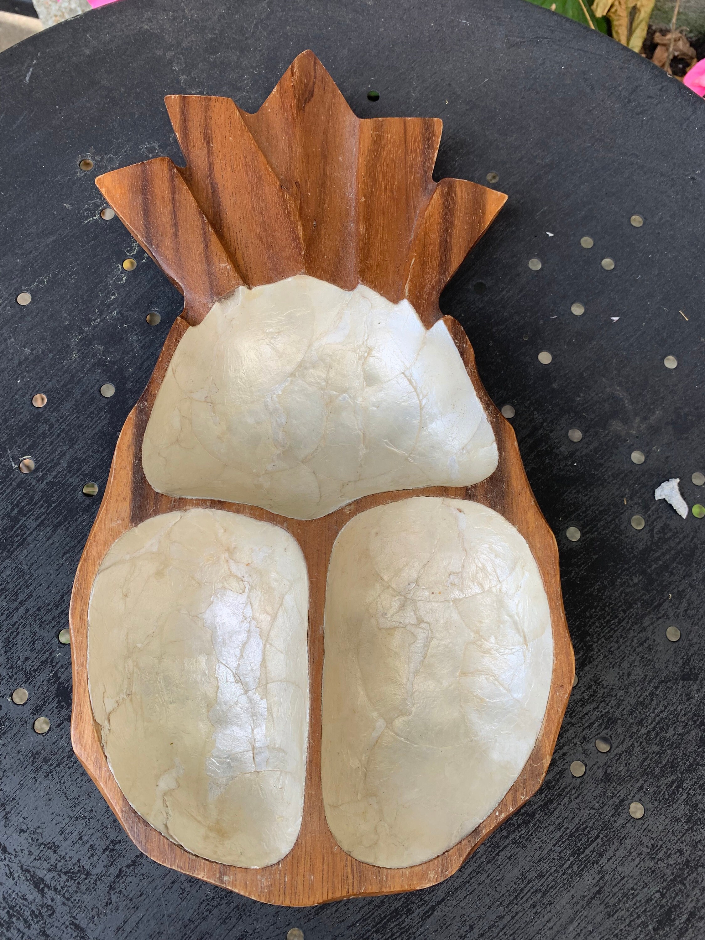 Serviteur Aperitif en Forme d'ananas, Bois et Nacre Vintage 1970