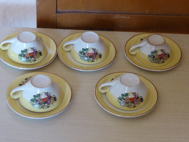 Service A Café et Thé en Porcelaine Blanche Jaune, Decor Asiatique Vintage