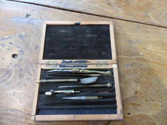 Art deco wooden box, chrome compass set, complete