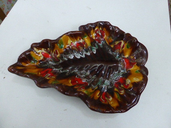 Cup fruits glazed ceramic shaped leaf with fall colors , vintage 1960. Stamped Vallauris