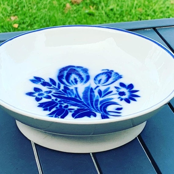 Charming bowl in white earthenware and blue floral pattern, BADONVILLER France, numbered, art deco and collector