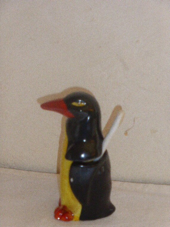 Moutardier en Forme de Pingouin, Faience et Sa Petite Cuillere Blanche