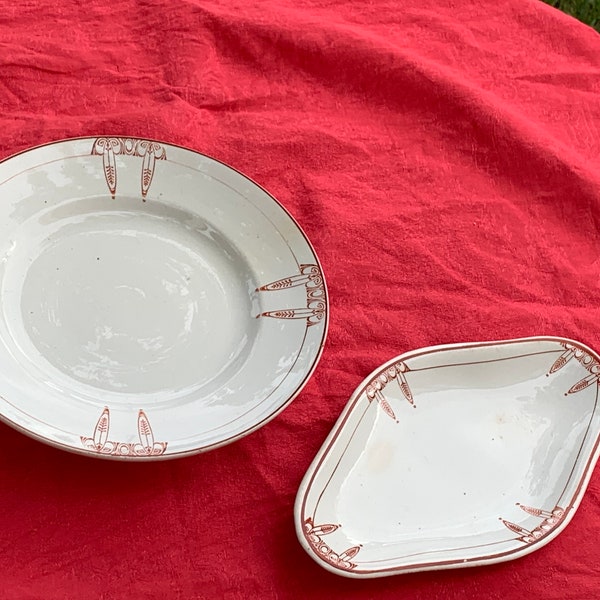 Fruit bowl, compotier and bowl in white earthenware and red geometric pattern, Moulin des Loups, hamage, orchies France, art deco