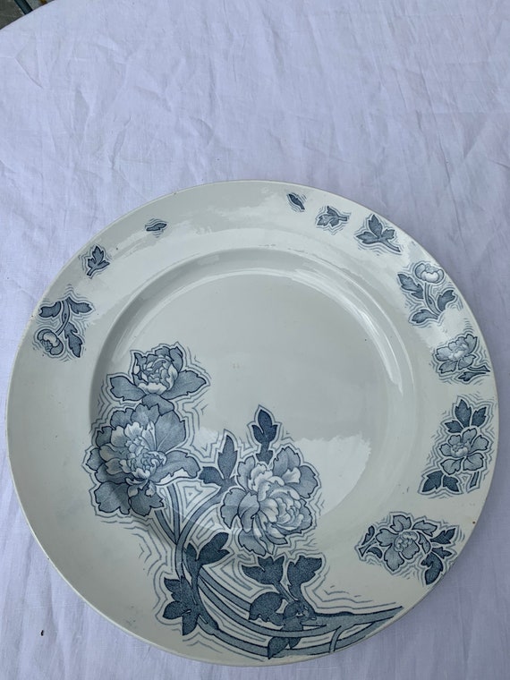 Dish cakes, Floreal Luneville, K & G, made in france in faience and blue flowers, vintage and collector