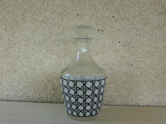 DECANTER has liqueur, pitcher, small VINTAGE 1950/1960 black and white, collector