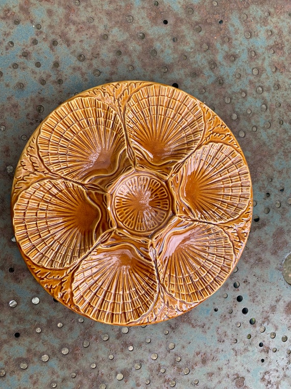 6 oyster plates, shells, ocher color barbotine ceramic, majolica, made in portugal, vintage and collector