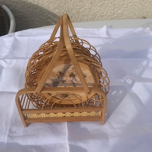 Siervo con 6 posavasos de madera de paja y trenzado de mimbre mapa vintage de Martinica