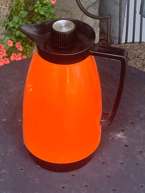 Thermos carafe, vintage 1970, bakelite and metal, orange and black, collector, van life, camping