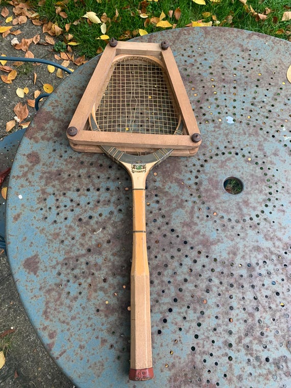 Special TUNMER wooden tennis racket, vintage and collector's wooden frame sieve protector