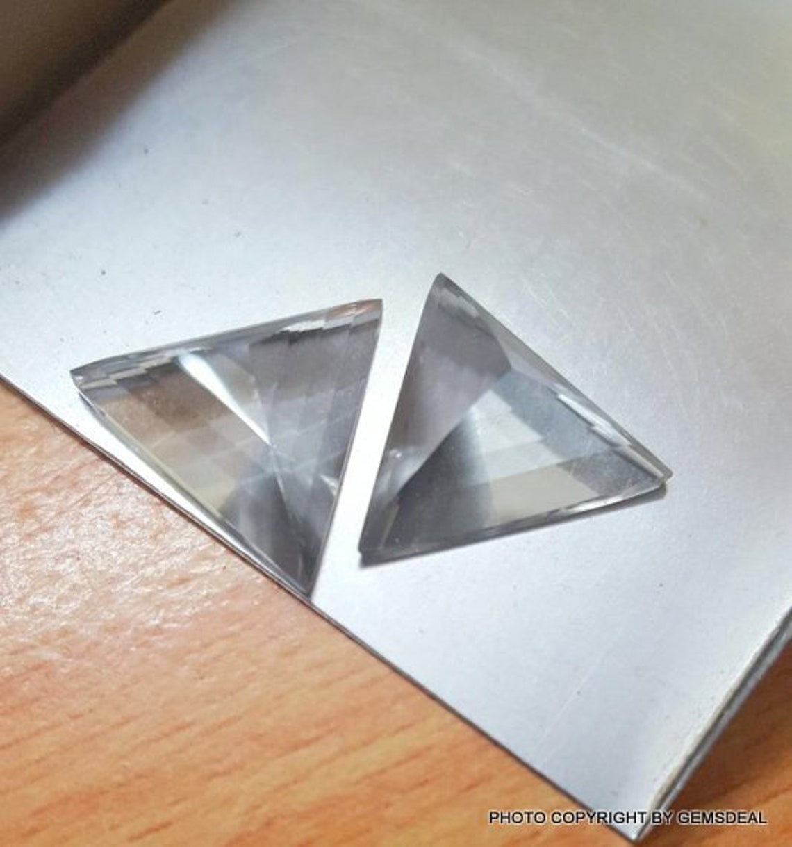 1 Pieces 21mm Clear Quartz Triangular Pyramid Faceted Loose | Etsy