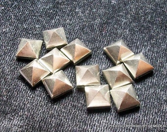 AAA Golden Pyrite Pyramid Cabochon: 10mm Square Gemstone
