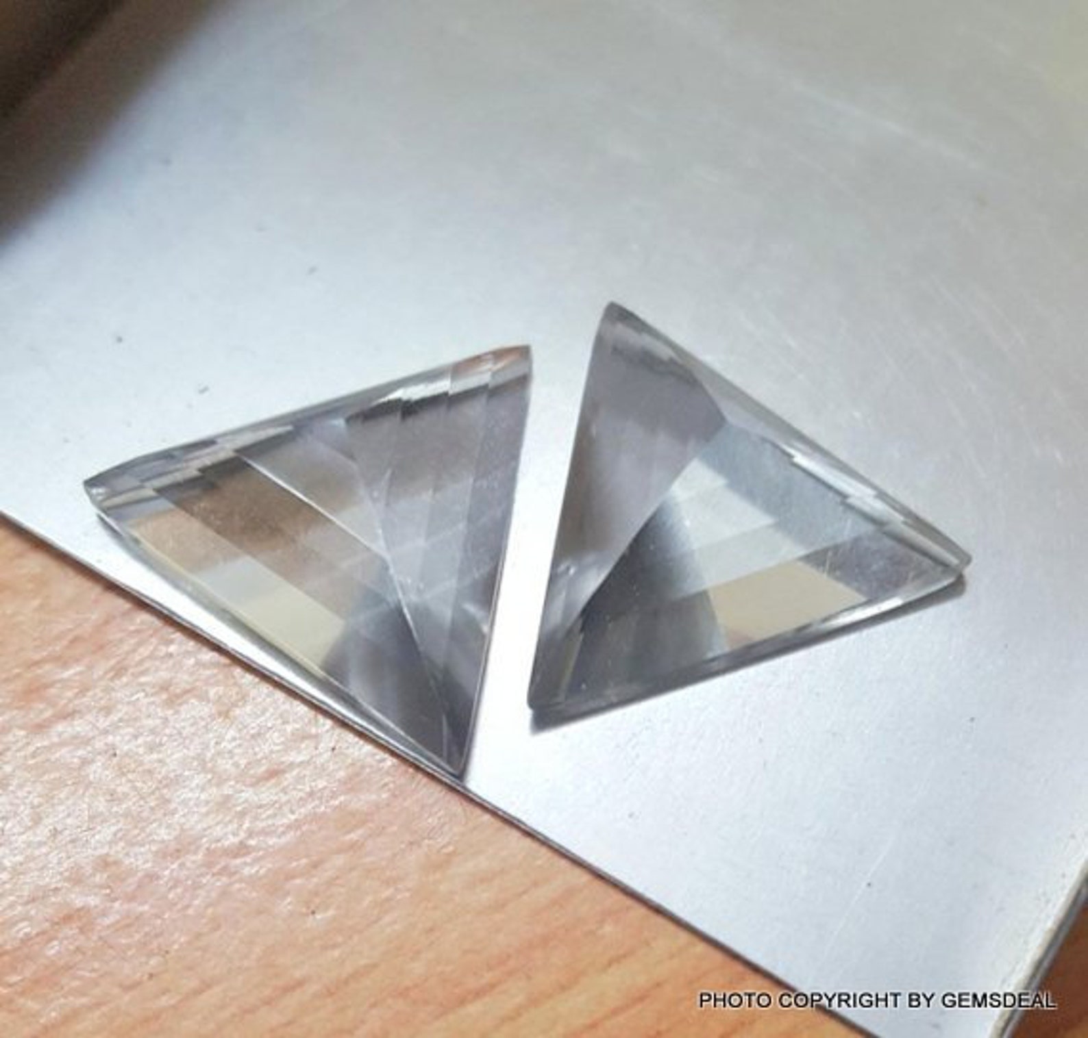 1 Pieces 21mm Clear Quartz Triangular Pyramid Faceted Loose | Etsy