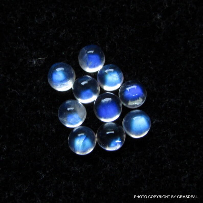 blue flashy moonstone cabochon round gemstone blue rainbow moonstone Round Cabochon Gemstone 25 piece 4mm Rainbow Moonstone Cabochon Round