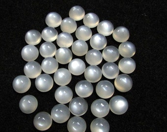 Weißer Mondstein Cabochon Edelstein: AAA Qualität runde Steine, 4 mm-8 mm (5 Stück
