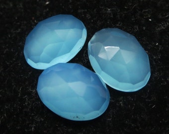 AAA Blue Chalcedony Cabochon: Rosecut Oval Gemstone (10x14mm)