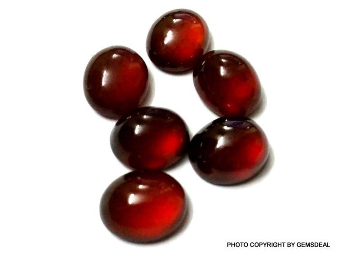 Lot de pierres précieuses grenat hessonite : forme poire taillée en rose, 7 x 5 mm
