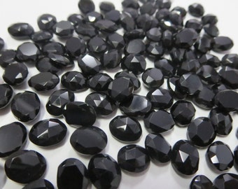 5 cabochons taille rose en onyx noir : pierres précieuses ovales à facettes (8 x 10 mm)