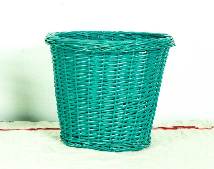 Vintage Wicker Waste Basket, Farmhouse Trash Can, Trash Basket, Shabby Chic Bathroom Trash Bin
