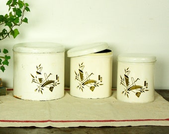 3 Vintage Metal Kitchen Canisters, Kitchen Canisters White, Coffee and Tea Canisters with Lids, Kitchen Canister Set, Kitchen Storage, 1784