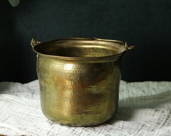 Vintage Brass Bucket, Brass Trash Can, Brass Planter Pot with Handle, Bathroom Trash Can Small, Waste Basket, Hammered Metal Bucket, 2480