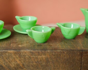 Vintage Akro Agate Children's Tea Set, Akro Agate Jadeite Tea Cups