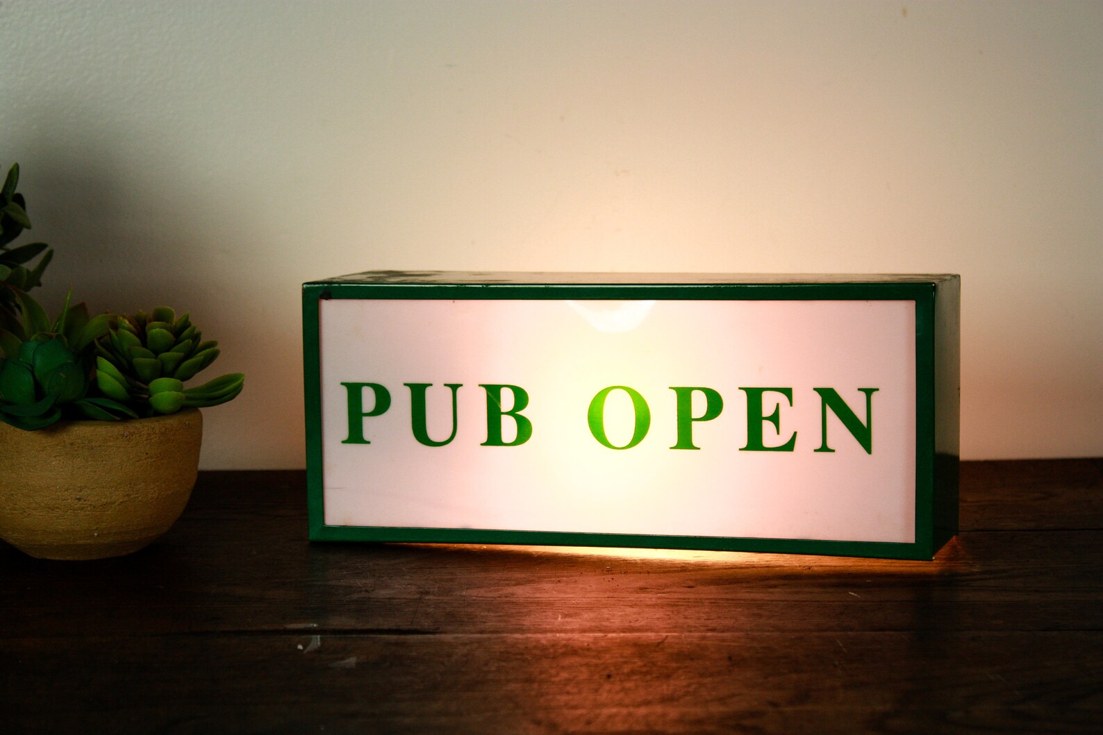 Vintage Pub Sign Light Sign Vintage Vintage Tavern Sign Etsy