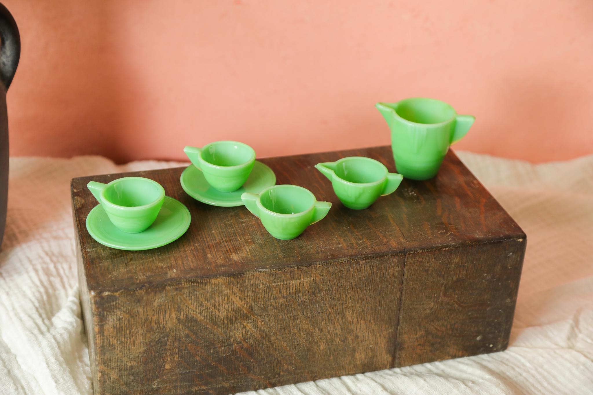 Vintage Akro Agate Children's Tea Set, Akro Agate Jadeite Tea Cups