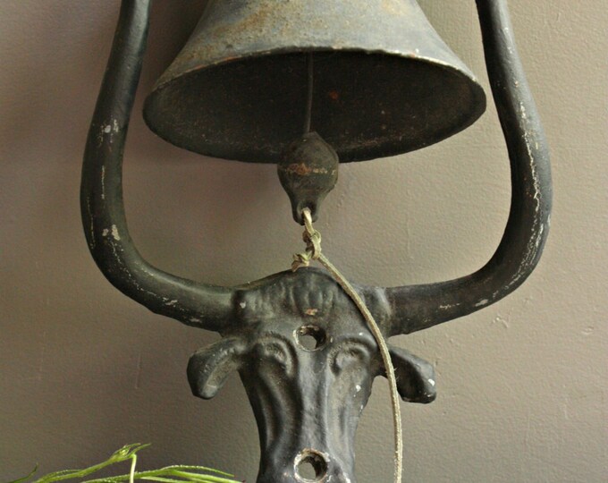 Vintage Cast Iron Bell Vintage Dinner Bell Ranch Bell Etsy