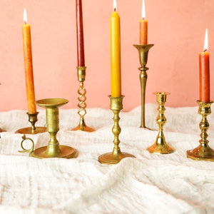 5 Vintage Brass Candlesticks Set, Gold Wedding Candle Holders, Graduated Candlesticks Antique, Mid Century Candlestick Holder Bulk, 1257 image 9