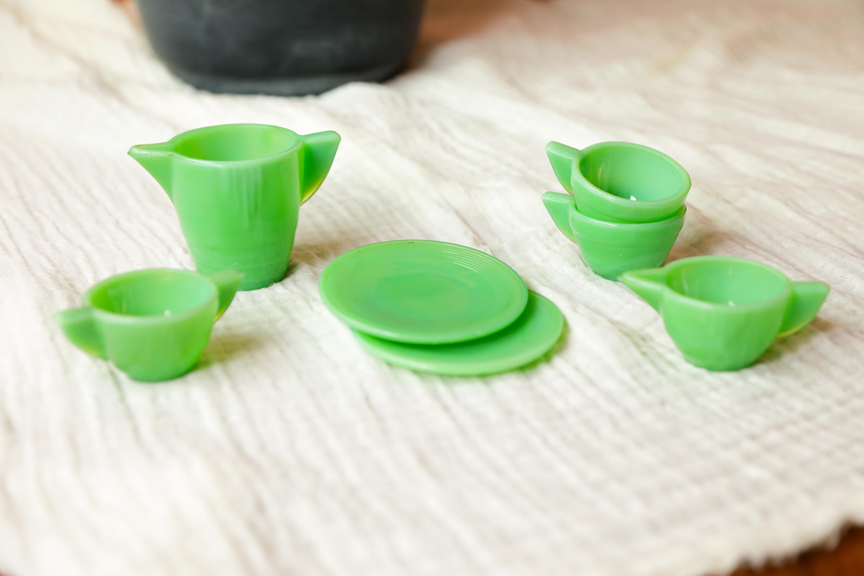 Vintage Akro Agate Children's Tea Set, Akro Agate Jadeite Tea Cups