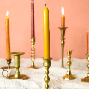 5 Vintage Brass Candlesticks Set, Gold Wedding Candle Holders, Graduated Candlesticks Antique, Mid Century Candlestick Holder Bulk, 1257 image 3