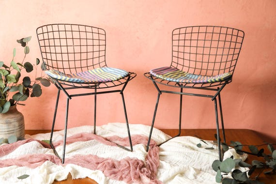 Kids wire chair hotsell