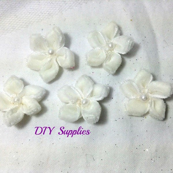 Set of 5 white velvet mini flowers - petite rosette - wholesale flowers - diy wedding - hair bow supplies