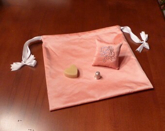 18th / 19th Century Lined Silk Work Bag Set w/ Pin Pillow Cushion Thimble Wax ~ color choices ~ old fashioned historical sewing kit (SA-SWS)