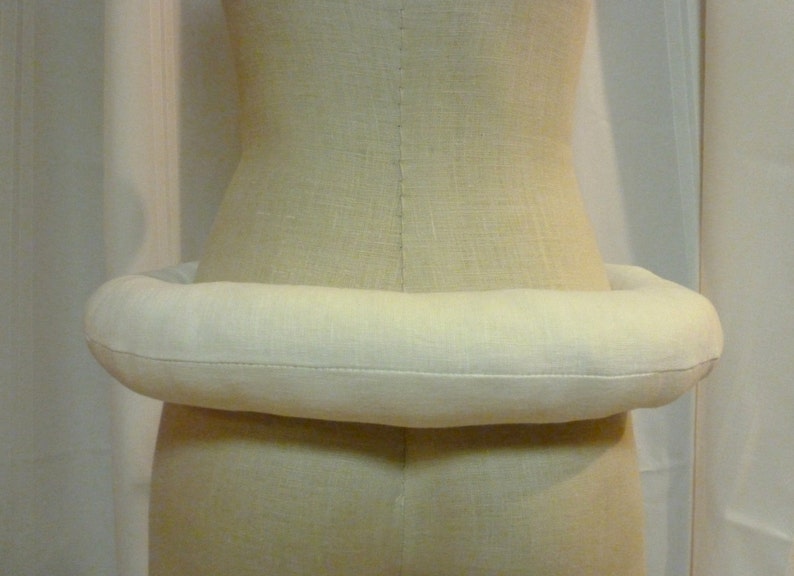 18th Century 1770-1785 Hand-Sewn Linen Bum Roll Hip Pad False Rump ~ wool stuffing ~ for Colonial Rev War Reenacting or Costume ACC-BR