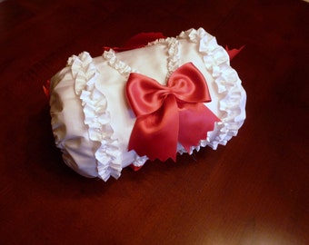 18th Century Hand-Sewn White Silk Taffeta Muff w/ Red Silk Satin Bows ~ Wool Stuffed ~ Colonial Rev War Reenacting Costume (ACC-M10)