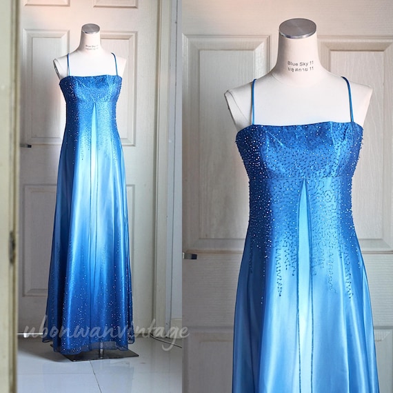 long sleeve a line evening dress Floral Embroidery A-Line Women Formal by GLS by Gloria - GL3363 secure fit that maintains style_prom Color:Classic Emerald Bouquet A-line Evening Gown In
