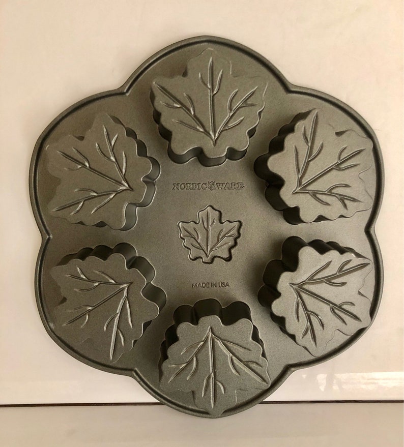 Nordic Ware Maple Leaf Baking Pan Etsy