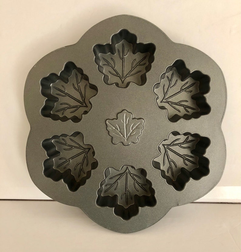 Nordic Ware Maple Leaf Baking Pan Etsy